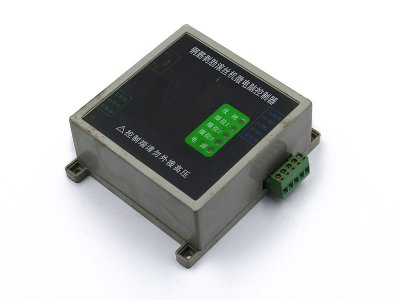控製器